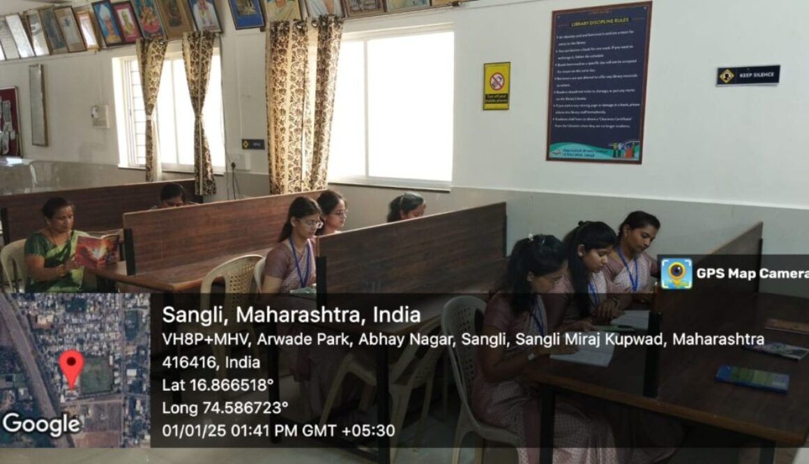 ‘वाचन संकल्प महाराष्ट्राचा’ या उपक्रमा अंतर्गत दिनांक 1 जानेवारी 2025 रोजी महाविद्यालयीन ग्रंथालयात ग्रंथ प्रदर्शन