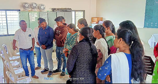 शनिवार दि. 15/11/2025 “आप्पासाहेब बिरनाळे कॉलेज मध्ये “बिरसा मुंडा” यांची जयंती उपक्रमाने साजरी”